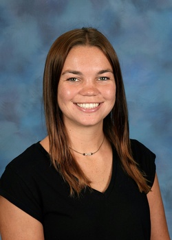 Nicole Leal Portrait